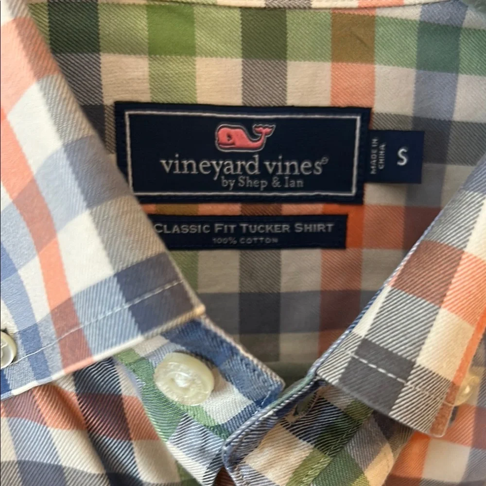 Vineyard Vines Orange and Green Casual Button Down Shirt - Picture 2 of 5